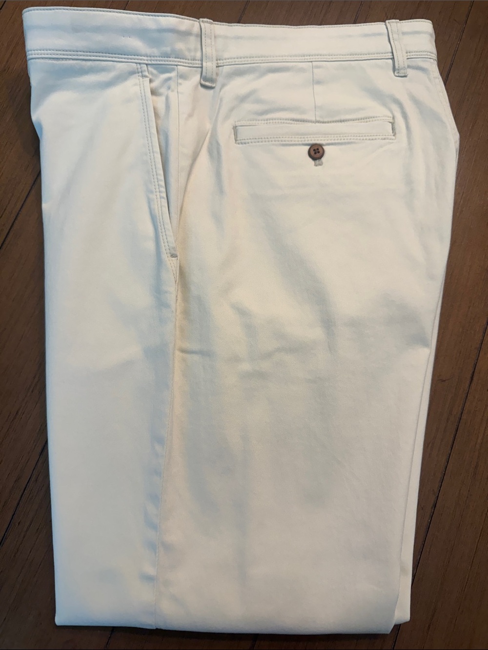 Tommy Bahama Men’s Flat Front Boracay Island Chino Pants, 38x30 - Picture 7 of 7
